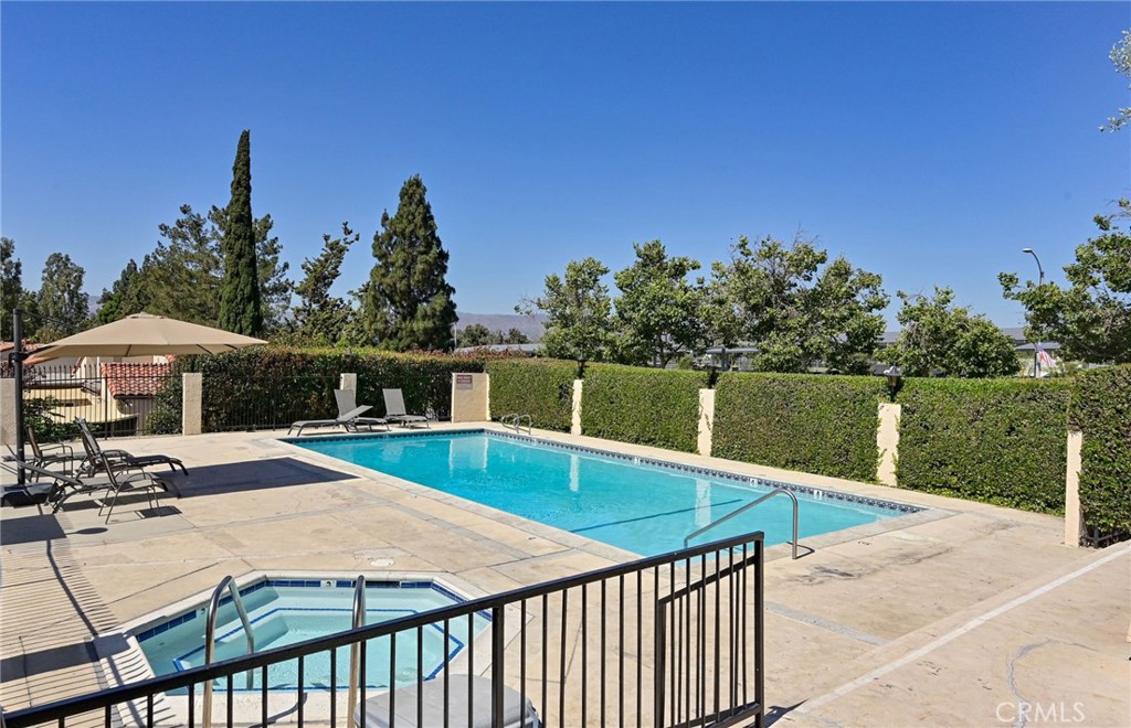 5645 E AVENIDA DE VIENTOS