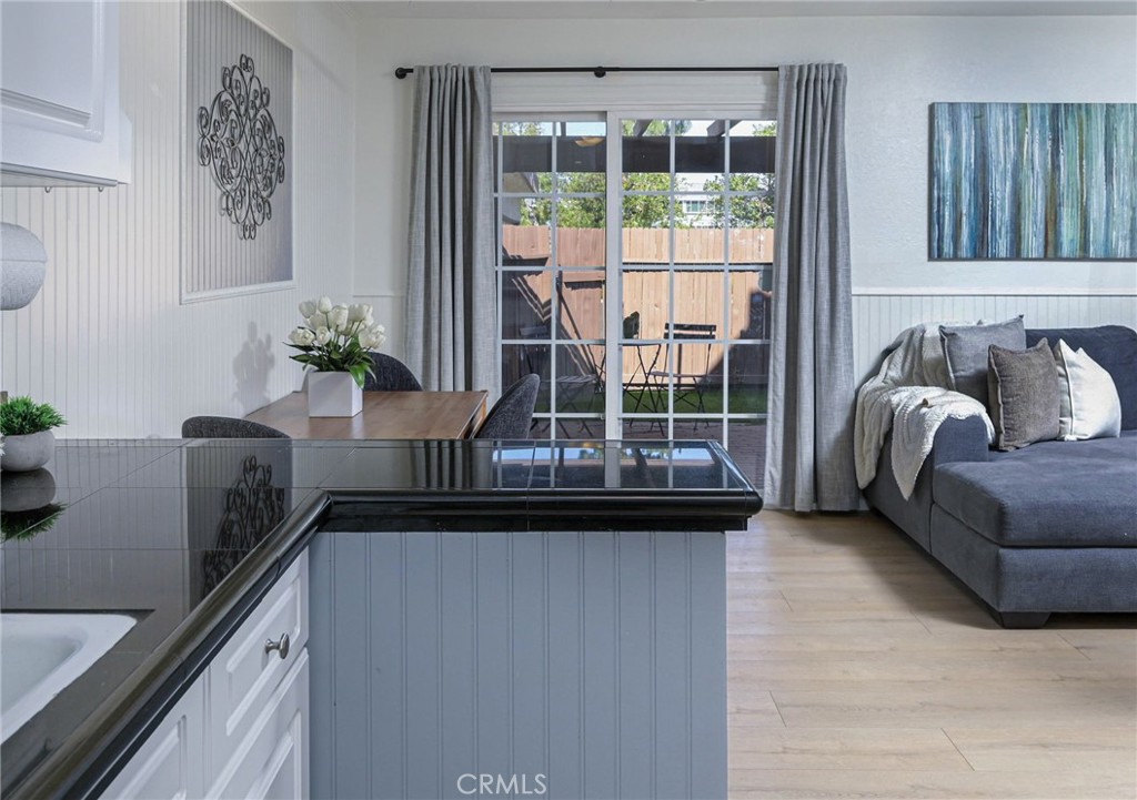 5645 E AVENIDA DE VIENTOS