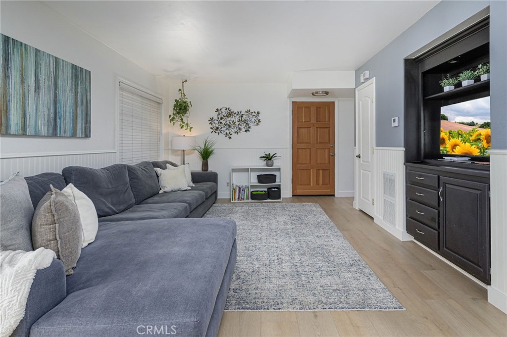 5645 E AVENIDA DE VIENTOS