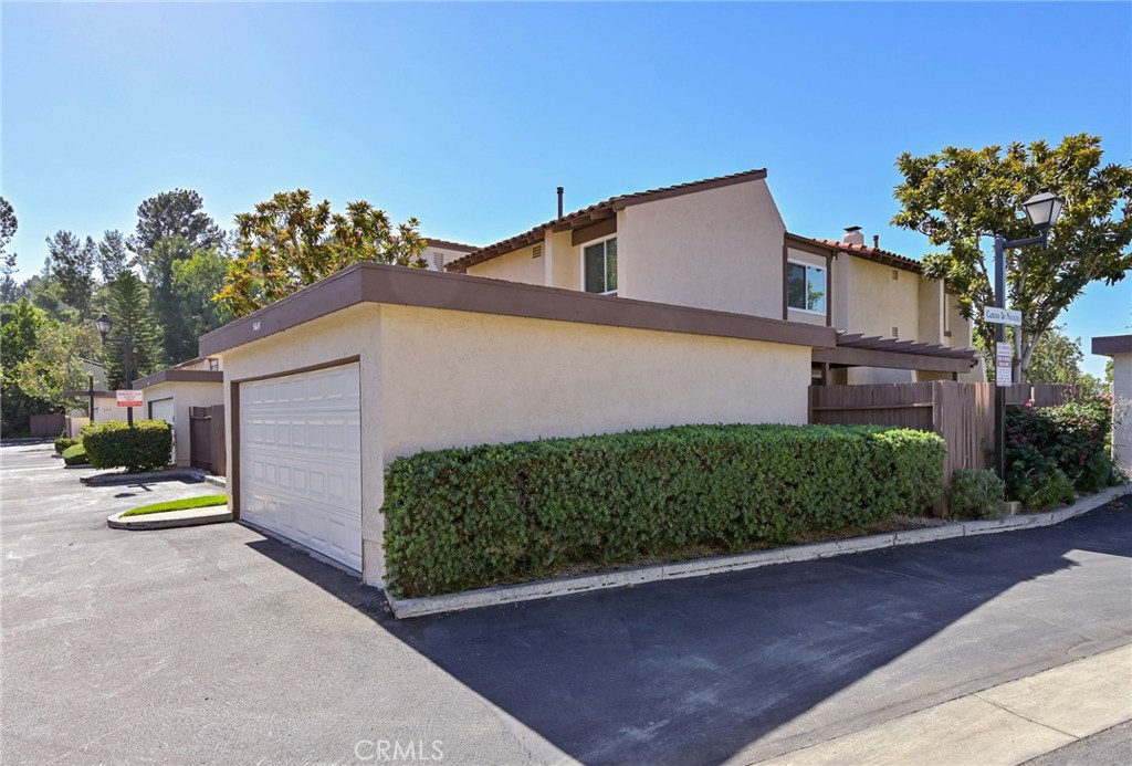 5645 E AVENIDA DE VIENTOS