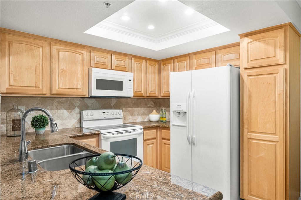 8522 E Baker Hill Road F