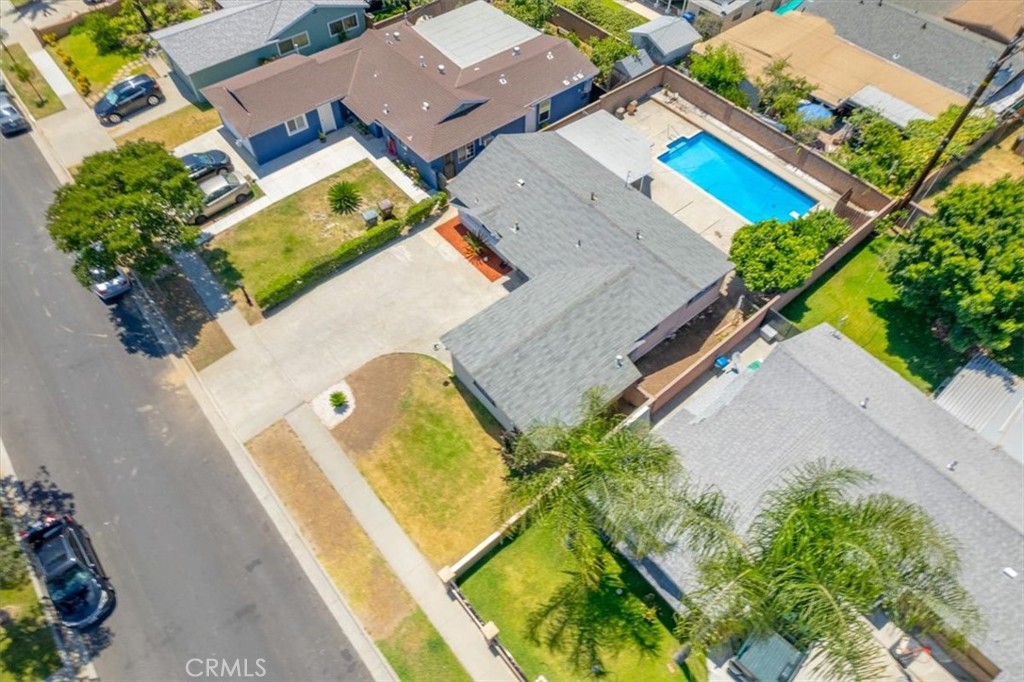 1103 Broadmoor Avenue