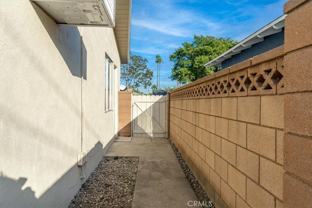 1103 Broadmoor Avenue