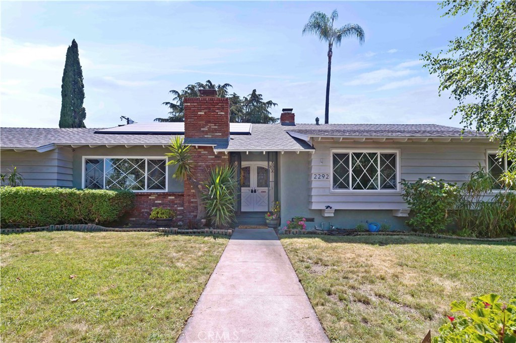 2292 N n. orange grove ave. N