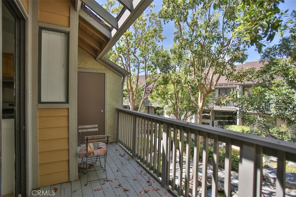 10551 Lakeside Drive S 140