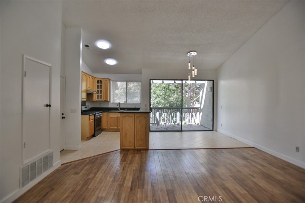 10551 Lakeside Drive S 140