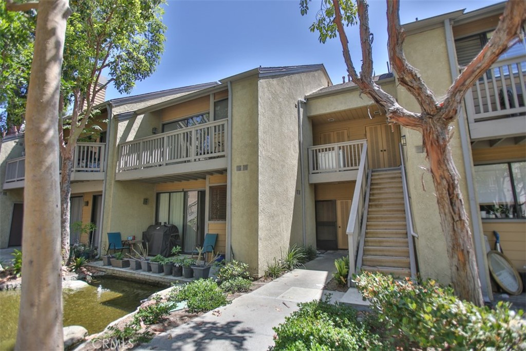 10551 Lakeside Drive S 140