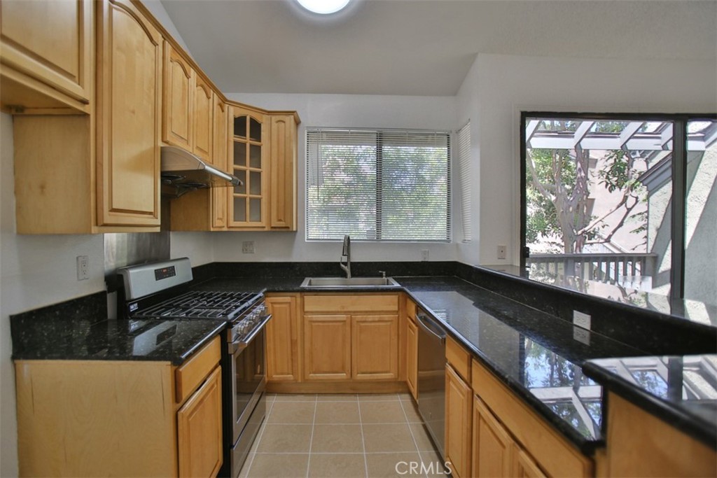 10551 Lakeside Drive S 140