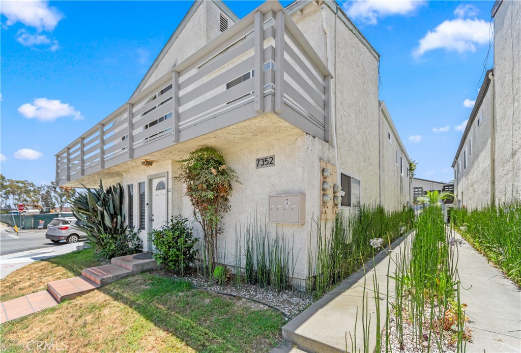 7352 Garfield Avenue C