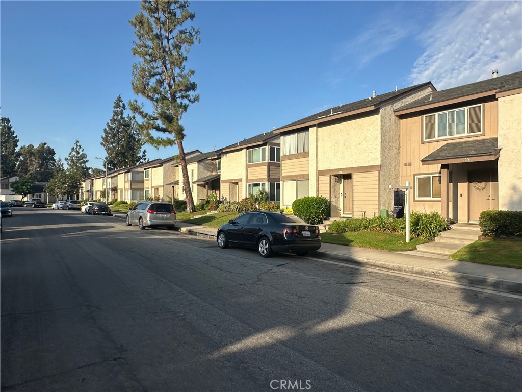 1214 Devonshire Lane