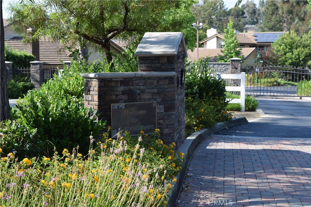 7703 E Twinleaf Trail