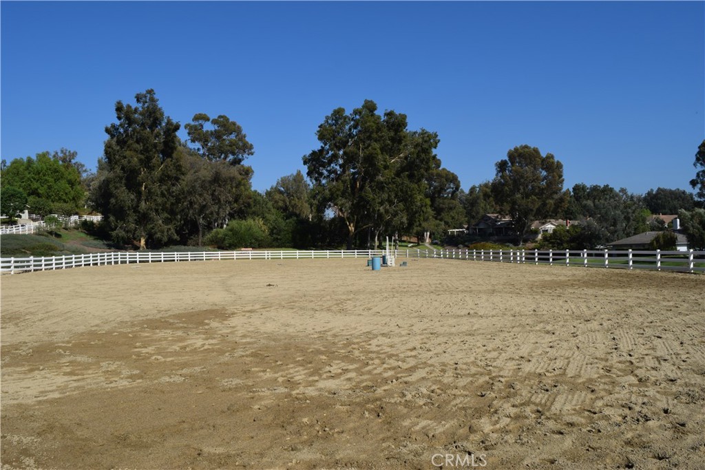 7703 E Twinleaf Trail