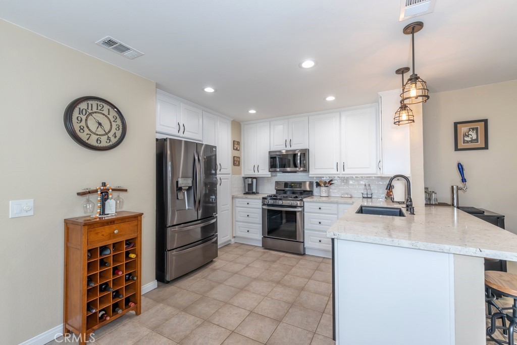 2134 E Chestnut Avenue