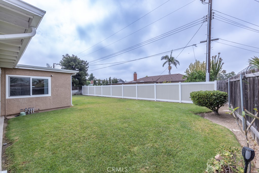 2134 E Chestnut Avenue