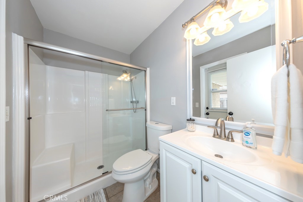 2134 E Chestnut Avenue