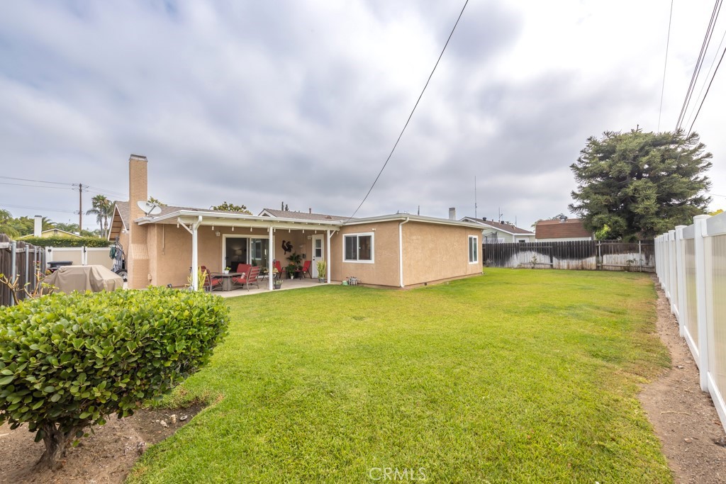 2134 E Chestnut Avenue