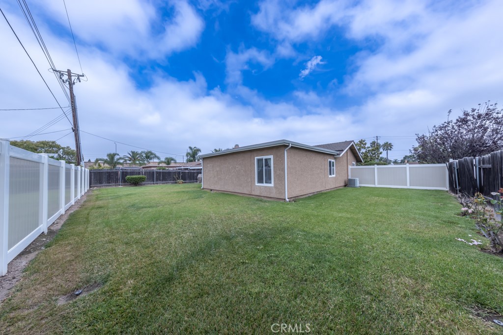 2134 E Chestnut Avenue