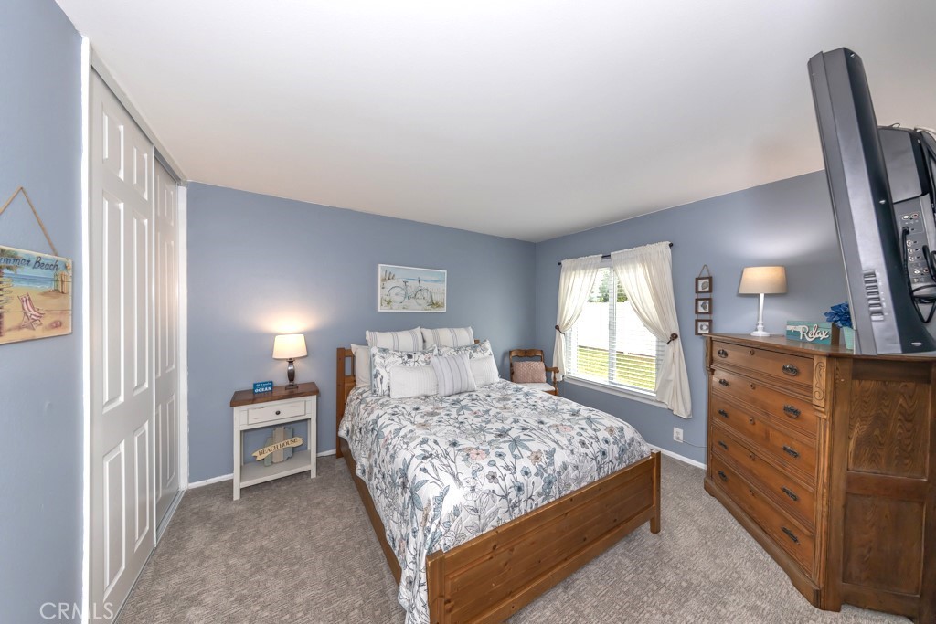 2134 E Chestnut Avenue