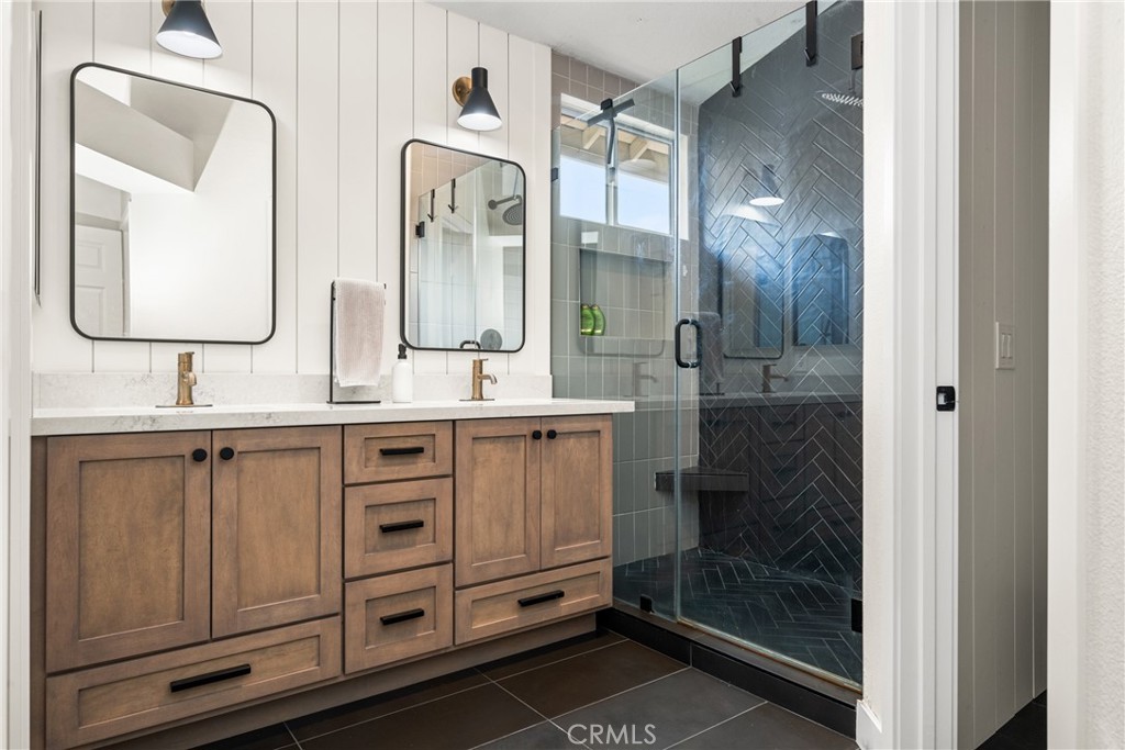 1333 S Silver Star Way