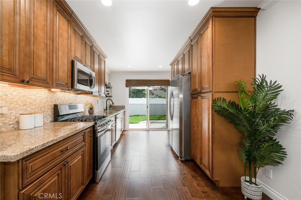 5418 Graywood Avenue