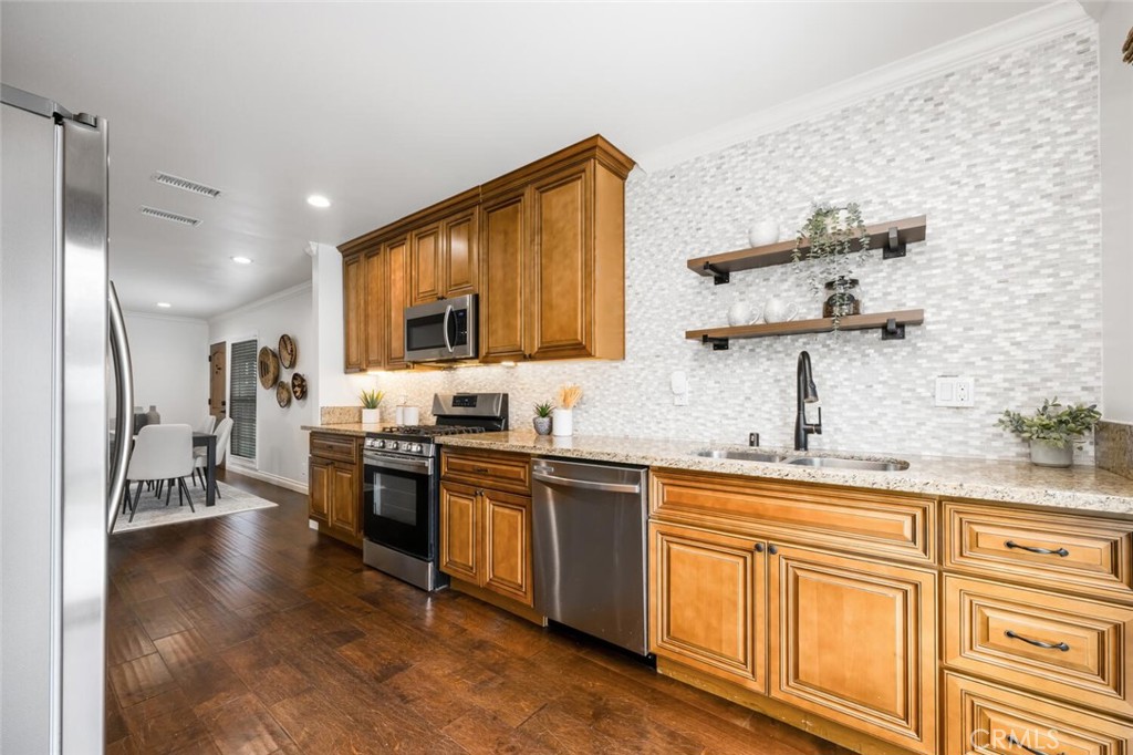 5418 Graywood Avenue