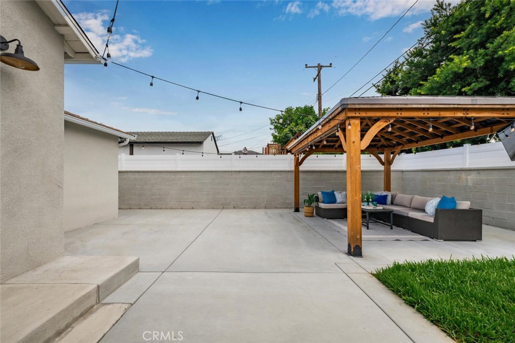 5418 Graywood Avenue