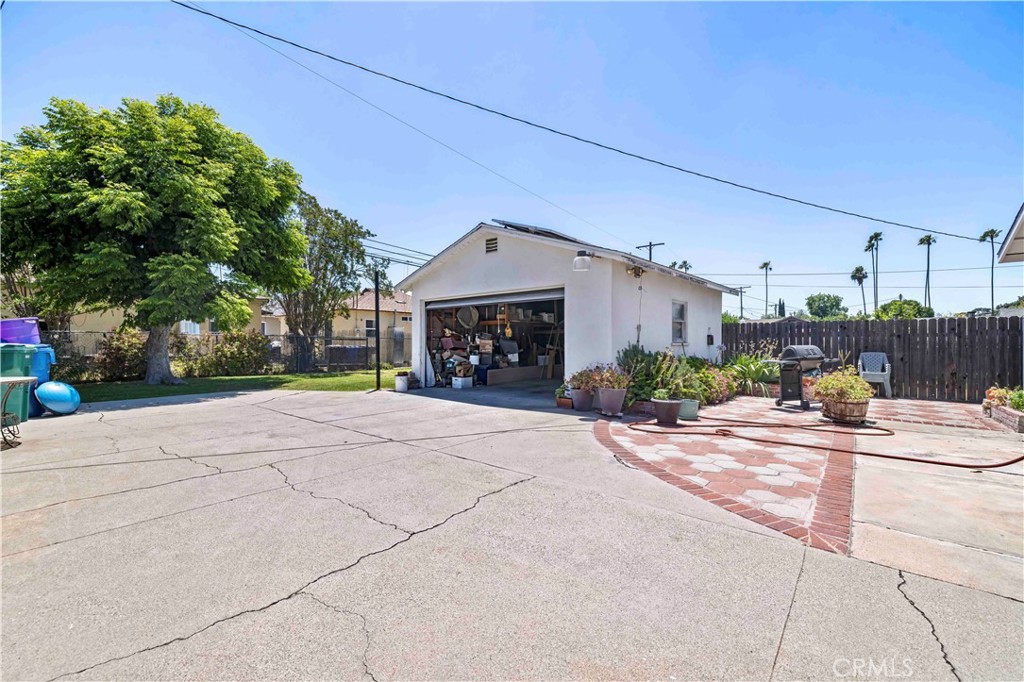 910 N. Huntington Blvd.