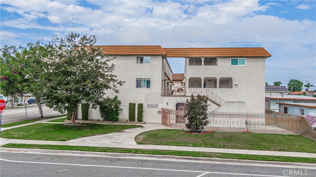 10849 Chestnut Street 5