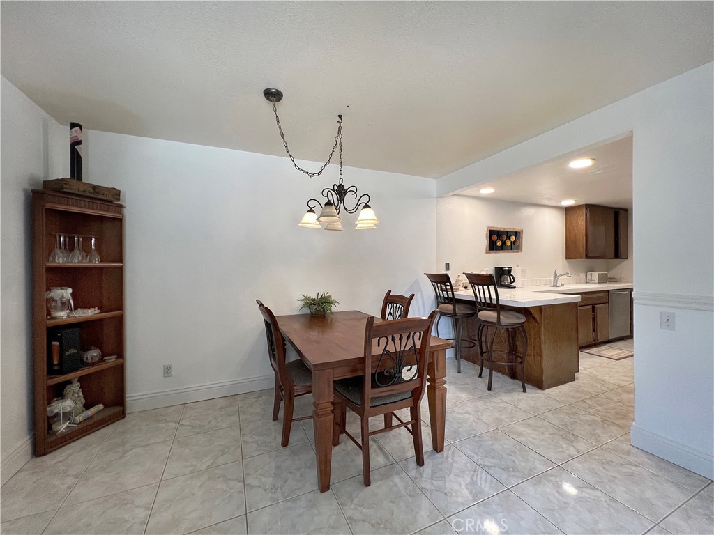 3891 Ravenswood Drive