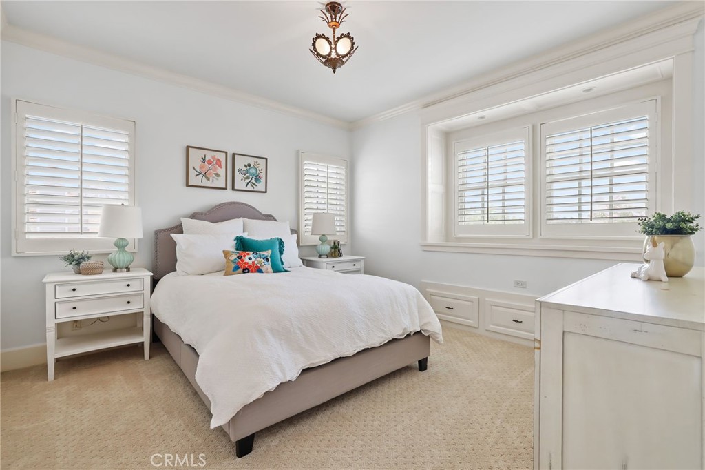 3061 Inverness Drive