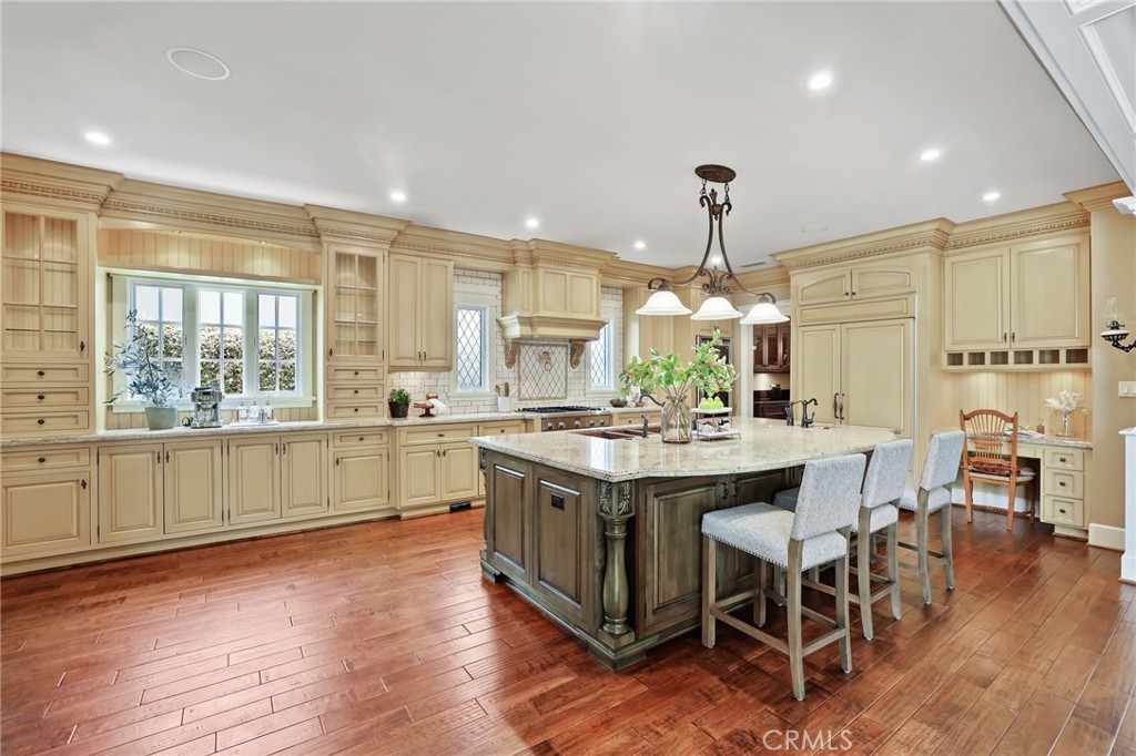 3061 Inverness Drive