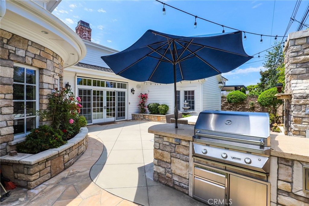 3061 Inverness Drive