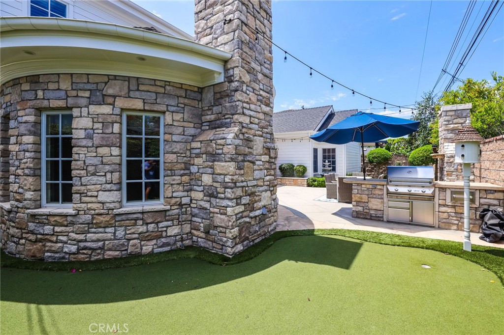 3061 Inverness Drive