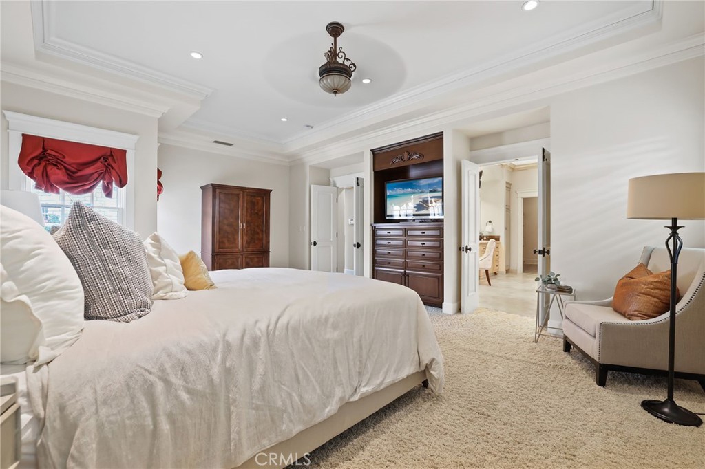 3061 Inverness Drive