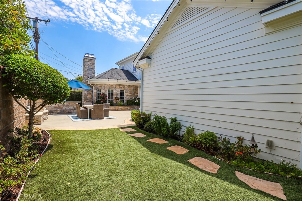 3061 Inverness Drive