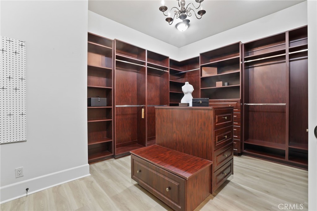 3061 Inverness Drive