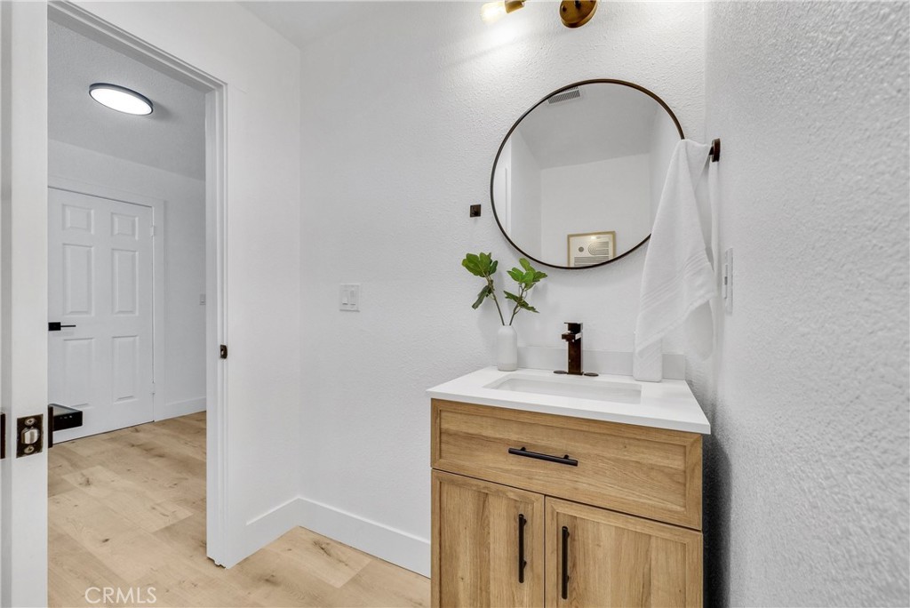 7825 E Ritchie Street