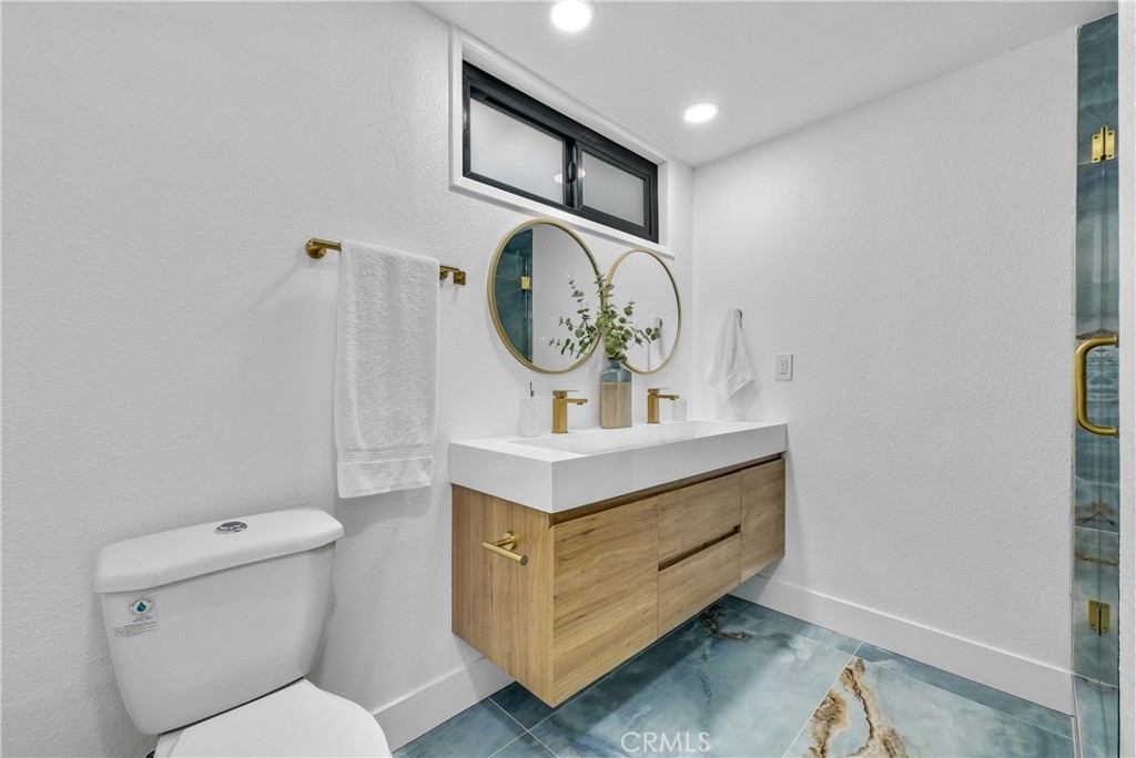 7825 E Ritchie Street