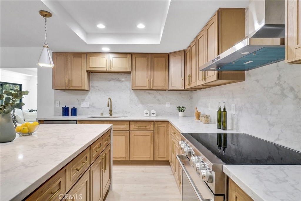 7825 E Ritchie Street