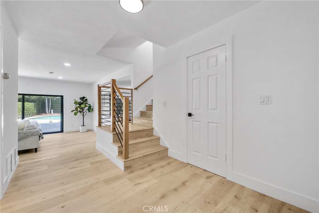 7825 E Ritchie Street