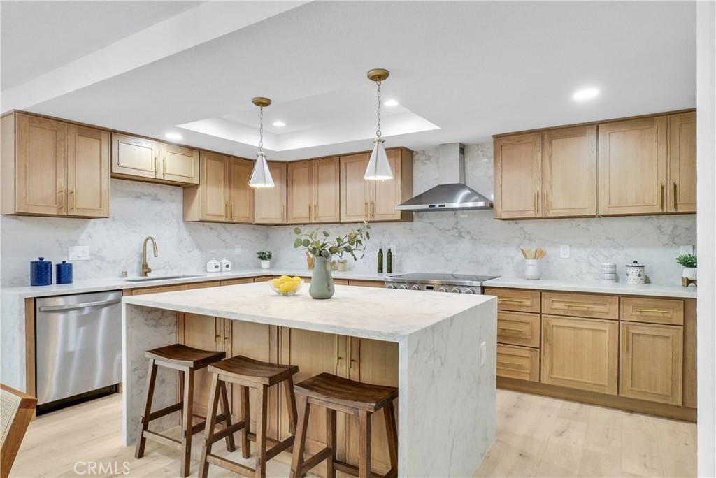 7825 E Ritchie Street