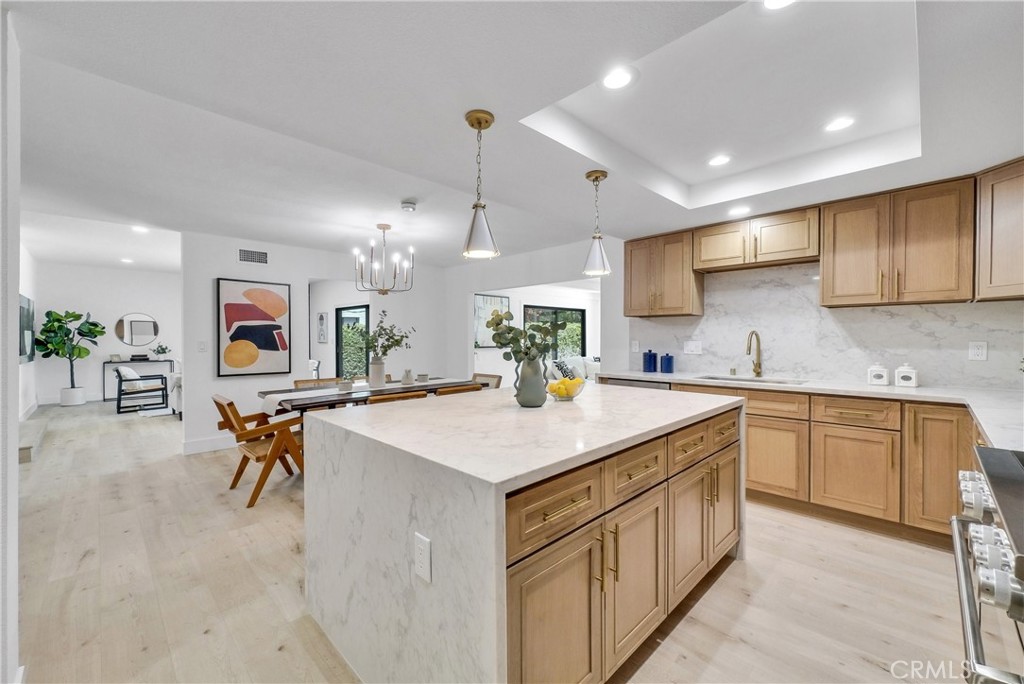 7825 E Ritchie Street