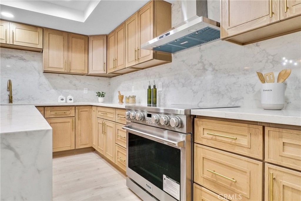 7825 E Ritchie Street