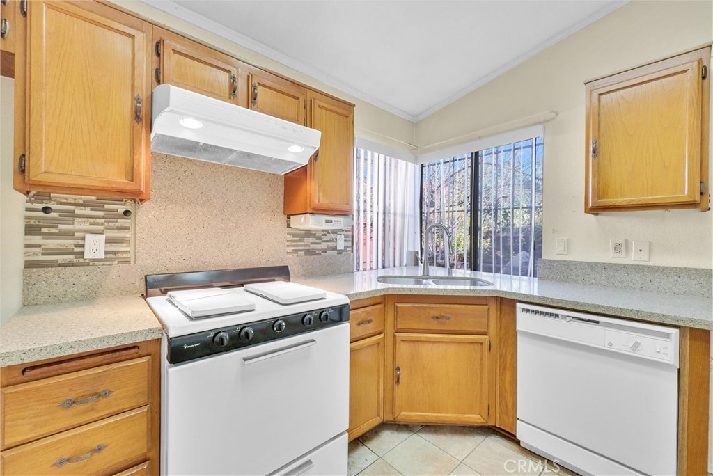 547 Barca Creek Drive