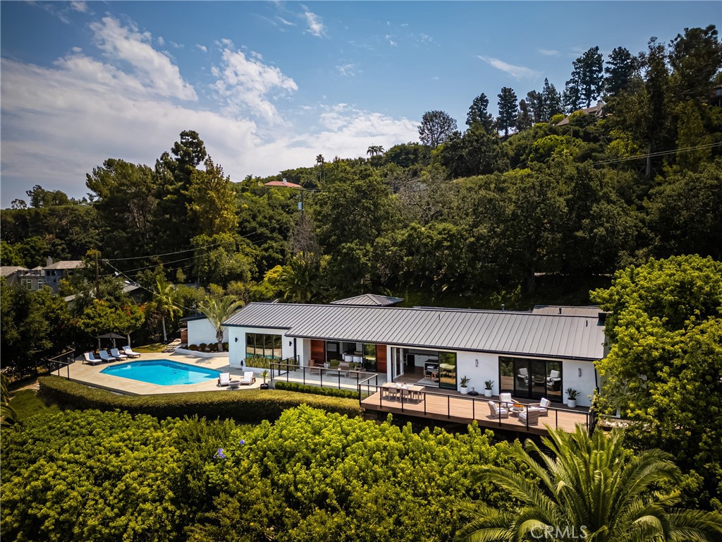 11325 La Vereda Drive