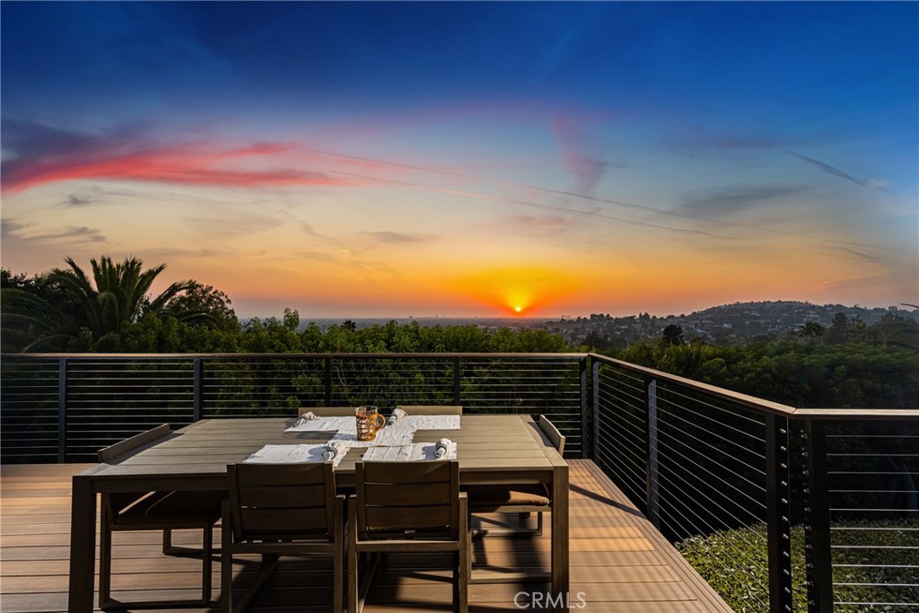 11325 La Vereda Drive