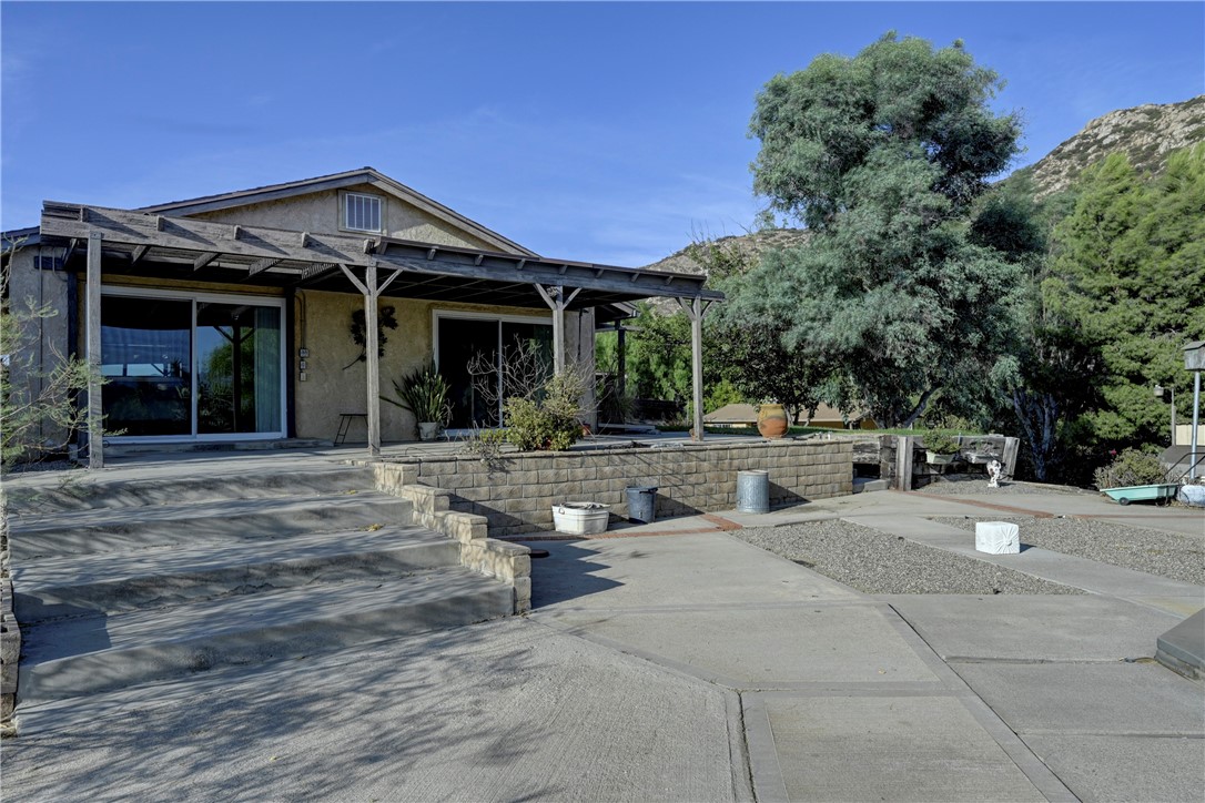 2481 Hillside Avenue