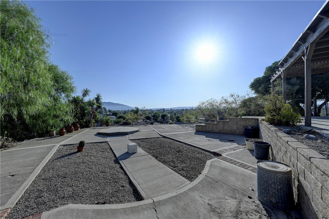 2481 Hillside Avenue