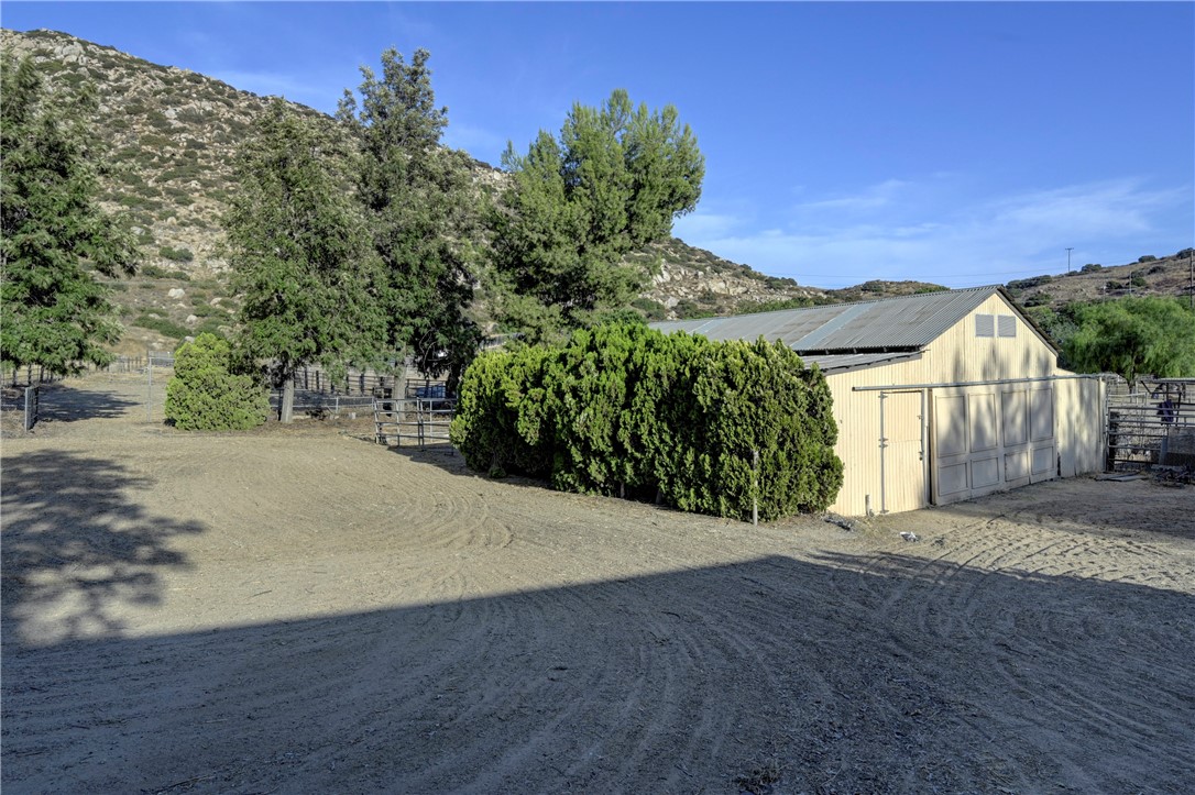 2481 Hillside Avenue