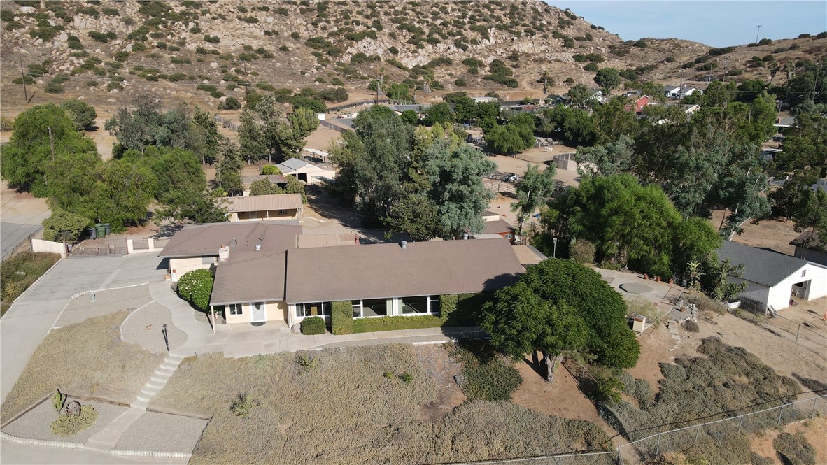 2481 Hillside Avenue